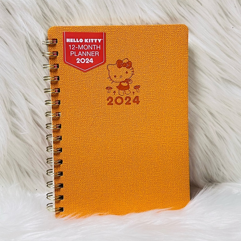 Hello Kitty Months Planner